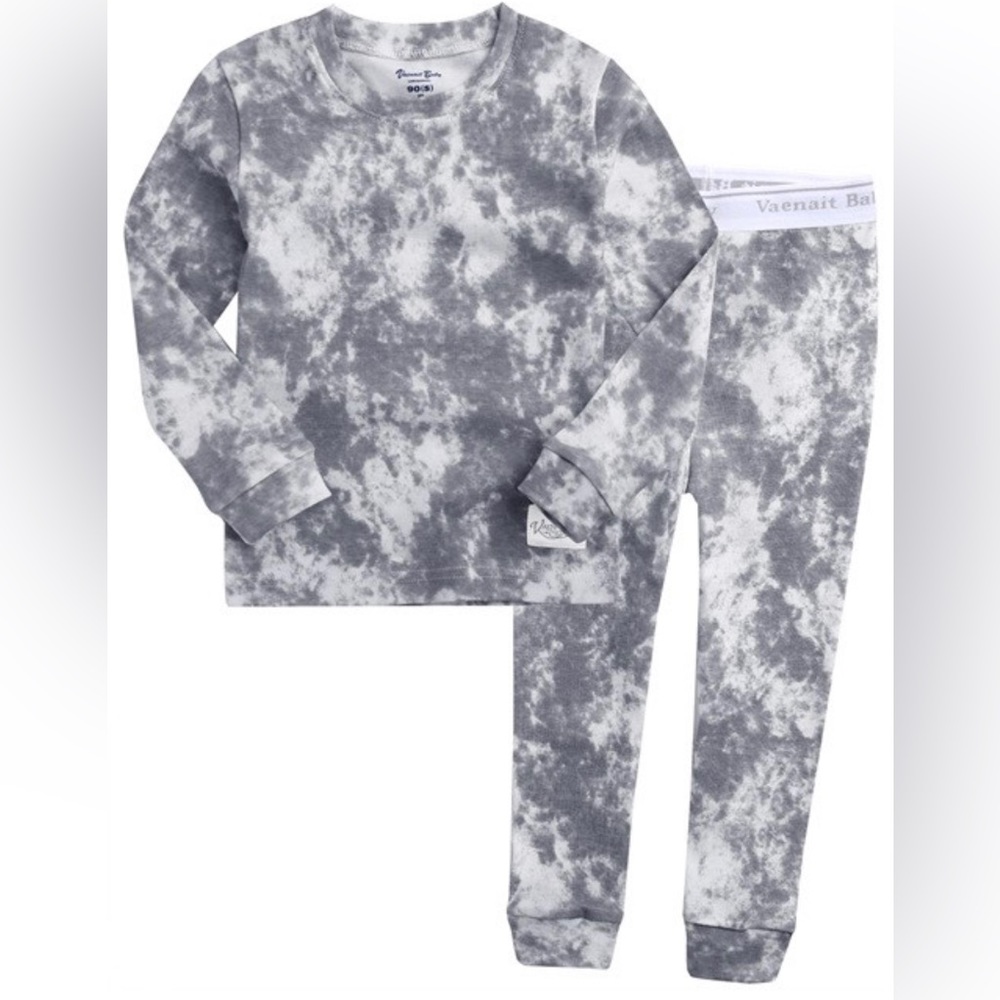 Unisex 2 piece lounge/PJ set.